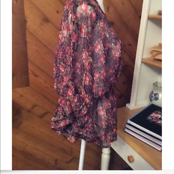 YA LOS ANGELES Black Red Floral Sheer Ruffle TOP M - Picture 5 of 11